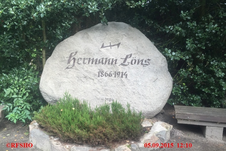 Lns Denkmal am Heiligen Hain